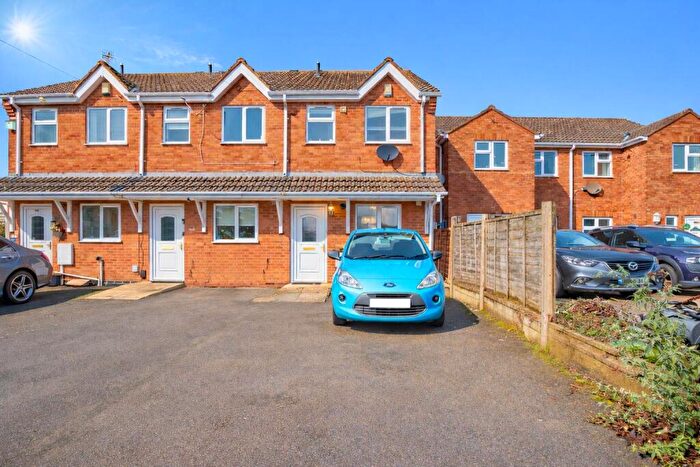 2 Bedroom End Of Terrace House For Sale In John Nichols Street., Hinckley, LE10