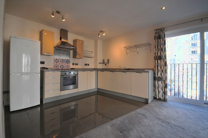 2 Bedroom Flat To Rent In Woden Street, Salford, M5