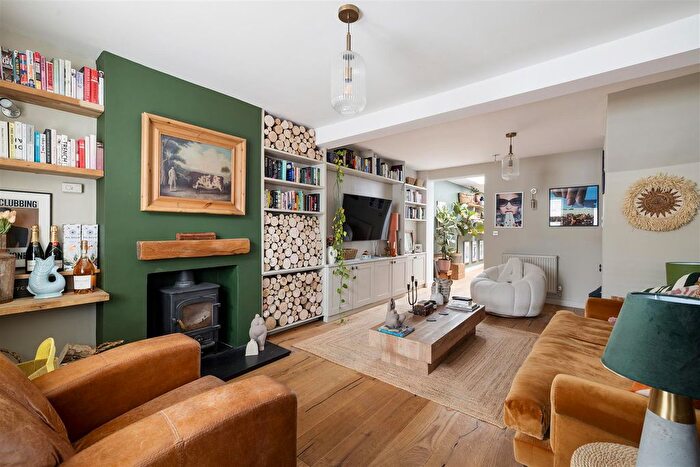 2 Bedroom Terraced House For Sale In Barclay Road, Walthamstow, E17