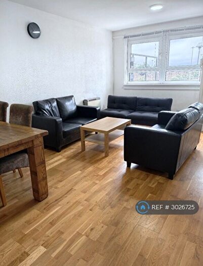 2 Bedroom Flat To Rent In Crow Road, Glasgow, G13