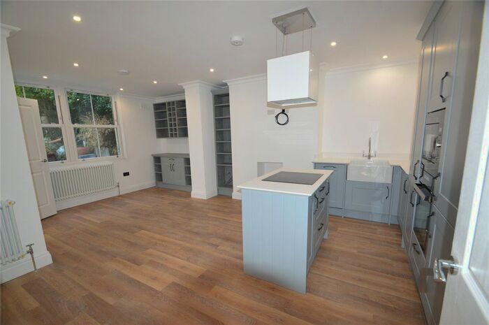 2 Bedroom Maisonette To Rent In Canning Road, Addiscombe, Croydon, CR0