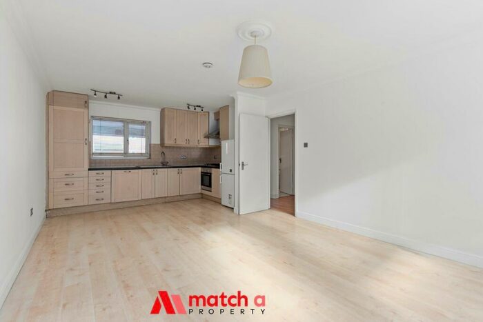 1 Bedroom Flat To Rent In Abbeyfields Close, Park Royal, London, NW10