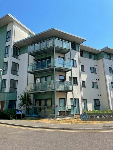 2 Bedroom Flat To Rent In Rollason Way, Brentwood, CM14