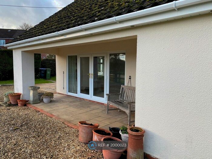 3 Bedroom Bungalow To Rent In Old Draycot Lane, Wiltshire, SN15