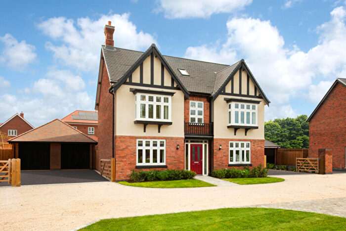 5 Bedroom Detached House For Sale In Shandon Leys Off Bromham Road Bedford Bedfordshire, MK40