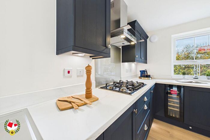 4 Bedroom Detached House For Sale In Ashchurch, Tewkesbury, GL20 - Photo 9