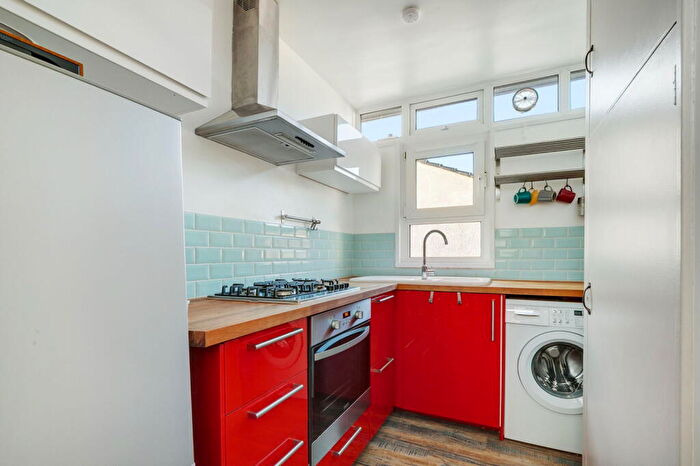 1 Bedroom Flat For Sale In Croxted Road, London, SE21