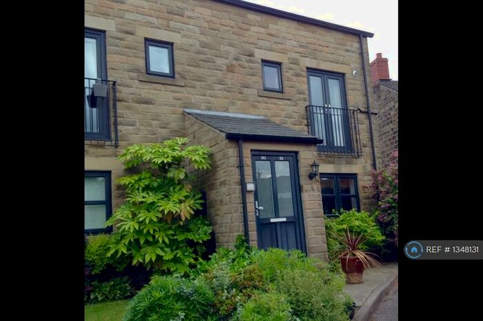 2 Bedroom Flat To Rent In Torside Mews, Hadfield, Glossop, SK13