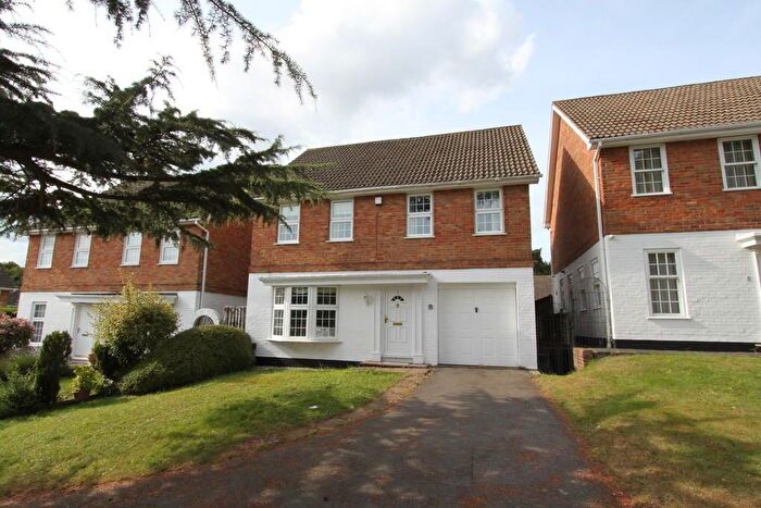 4 Bedroom Detached House To Rent In Thistlemead, Chislehurst, BR7