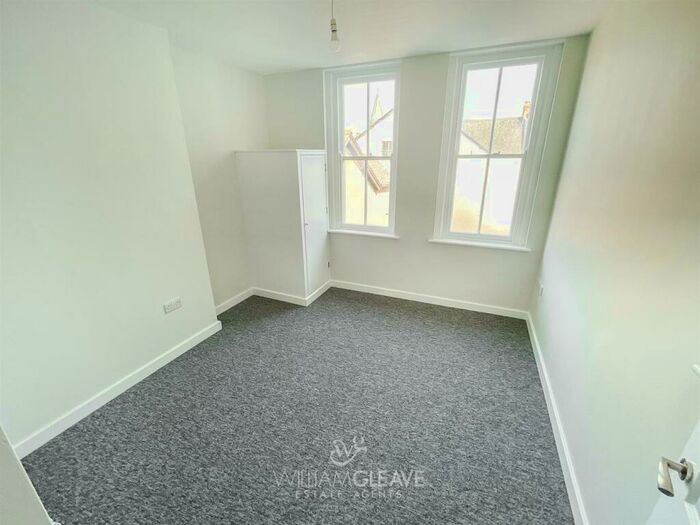 1 Bedroom Flat To Rent In Penrhyn Road, Colwyn Bay, LL29