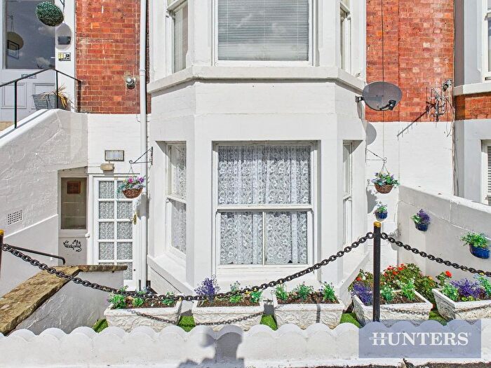 2 Bedroom Flat For Sale In Prince Of Wales Terrace, Scarborough, North Yorkshire, YO11