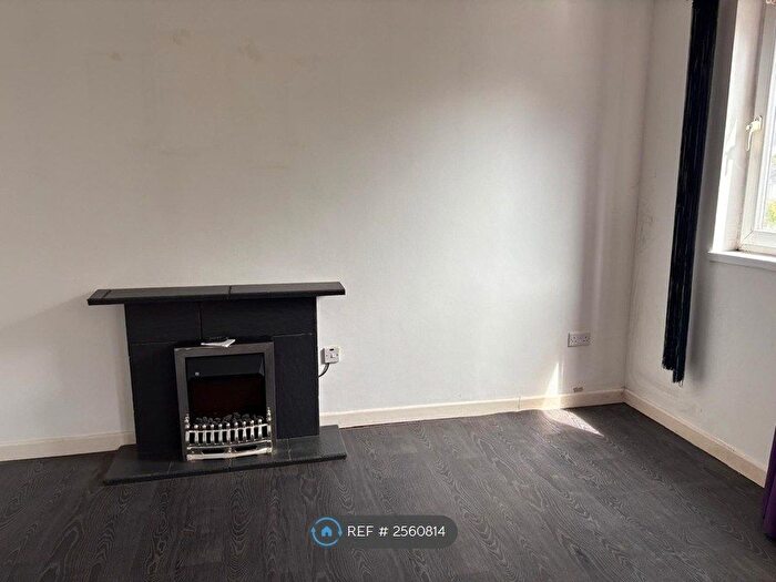 2 Bedroom Flat To Rent In Down Street, Clydach, Swansea, SA6
