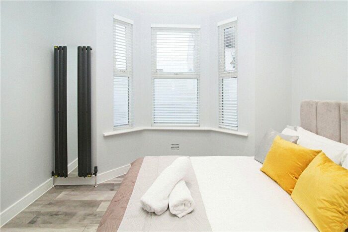 2 Bedroom Apartment To Rent In Neville Road, Croydon, CR0