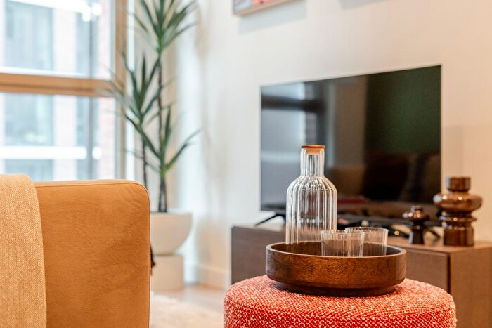 1 Bedroom Flat To Rent In Whitehall, Leeds, LS12