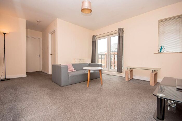 2 Bedroom Flat For Sale In Wellington Street, Kettering, NN16