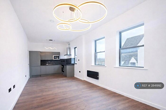 2 Bedroom Flat To Rent In Radio House, Chelmsford, CM1