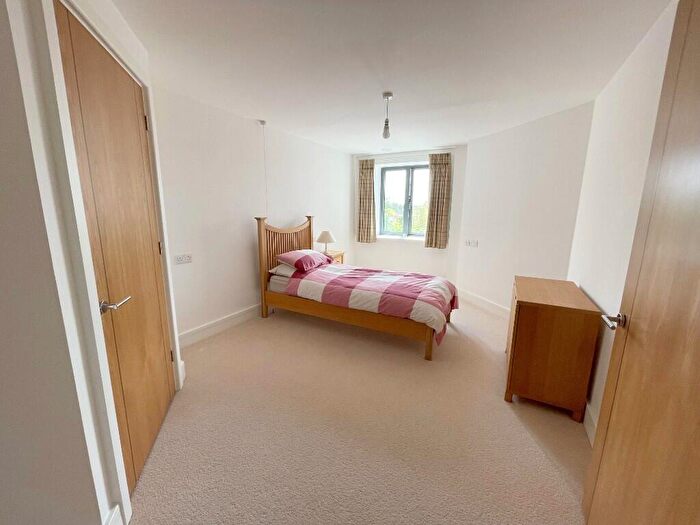 1 Bedroom Retirement Property To Rent In Darkes Lane, Potters Bar, Hertfordshire, EN6