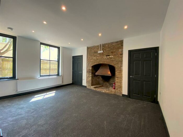 3 Bedroom House To Rent In Market Street, Whittlesey, Peterborough, PE7