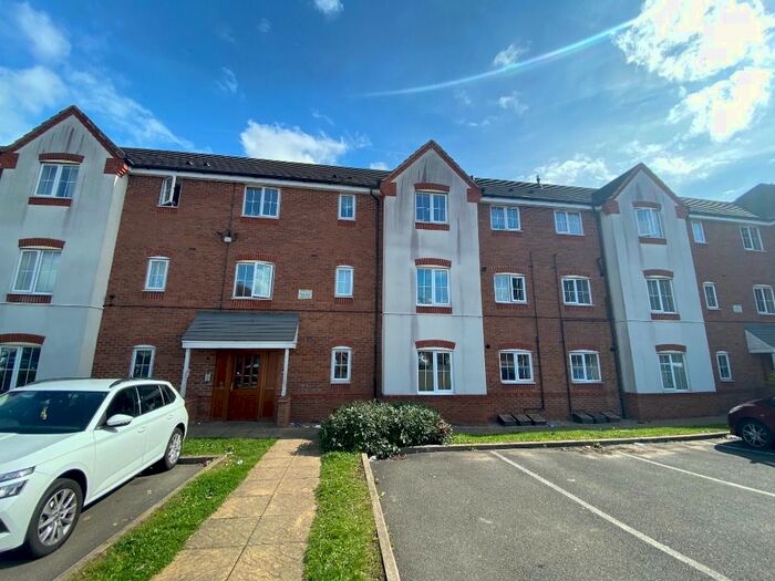 2 Bedroom Flat To Rent In Walker Road, Blakenall Heath, WS3