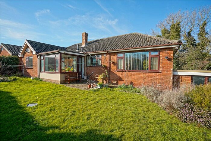 3 Bedroom Bungalow For Sale In Garden Lane, Ravenfield, Rotherham, South Yorkshire, S65