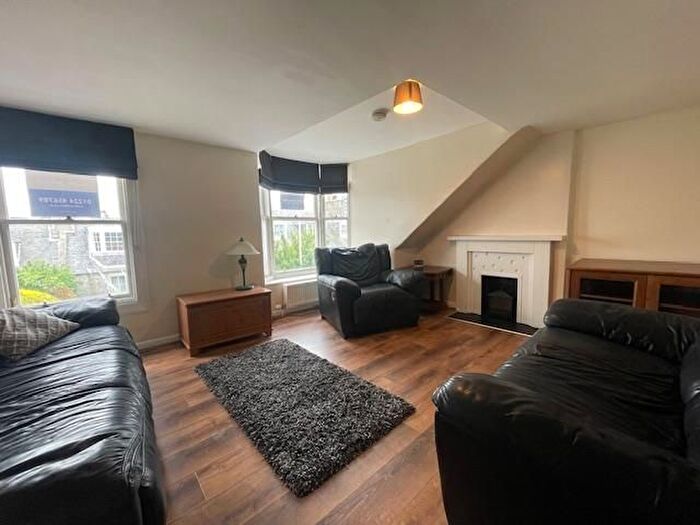 2 Bedroom Flat To Rent In Bon Accord Street, Aberdeen, AB11
