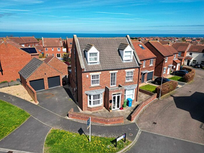 5 Bedroom Detached House For Sale In Chancel Way, Whitby, YO21