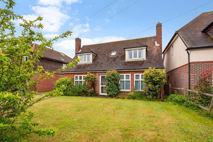 3 Bedroom Detached House For Sale In Walton Lane, Bosham, PO18
