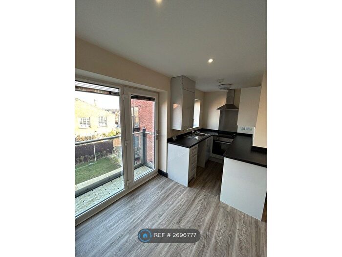 1 Bedroom Flat To Rent In Burgess Road, Leicester, LE2