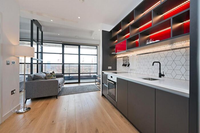 Apartment To Rent In Bridgewater House, London City Island, E14