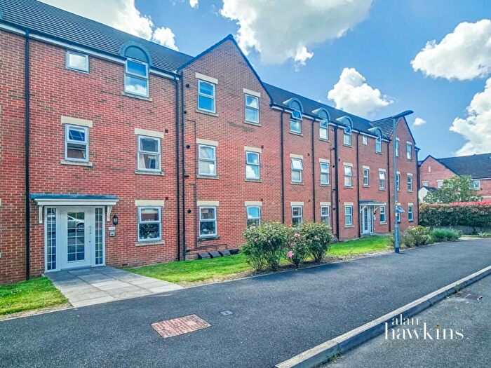 2 Bedroom Flat To Rent In Cloatley Crescent, Royal Wootton Bassett, SN4