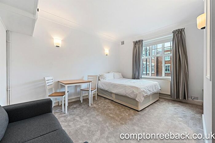 Studio To Rent In Holmefield Court, Belsize Grove, NW3