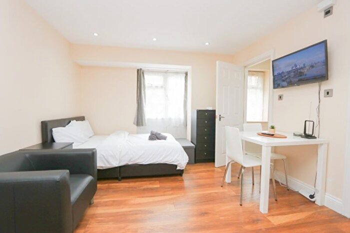 1 Bedroom Studio To Rent In Nash Road, Crofton Park, SE4