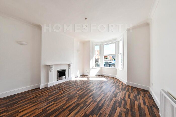 1 Bedroom Flat To Rent In Malvern Road, Maida Vale, NW6