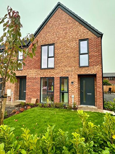 3 Bedroom Mews For Sale In Alkrington Moss Close, Middleton, M24