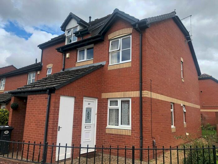 1 Bedroom Apartment To Rent In Ferndale Road, St Thomas, EX2