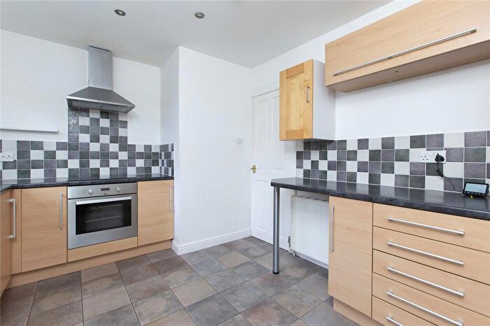 2 Bedroom End Of Terrace House To Rent In Hunt Close, Edinburgh, EH22