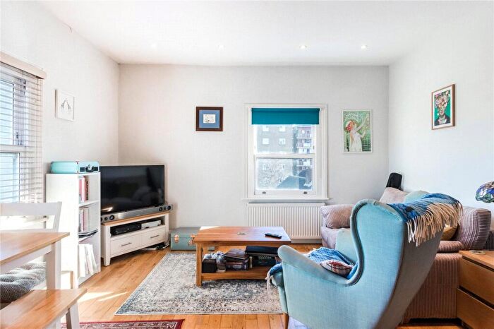 1 Bedroom Apartment For Sale In Crescent Wood Road, London, SE26