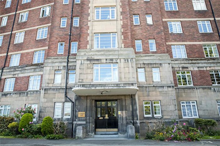 2 Bedroom Flat To Rent In Learmonth Court, Edinburgh, EH4