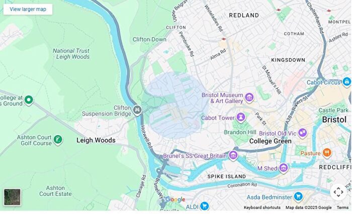 3 Bedroom Flat To Rent In Down Road, Clifton, Bristol, BS8