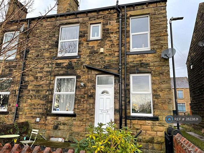 2 Bedroom End Of Terrace House To Rent In Fountain Street, Morley, Leeds, LS27