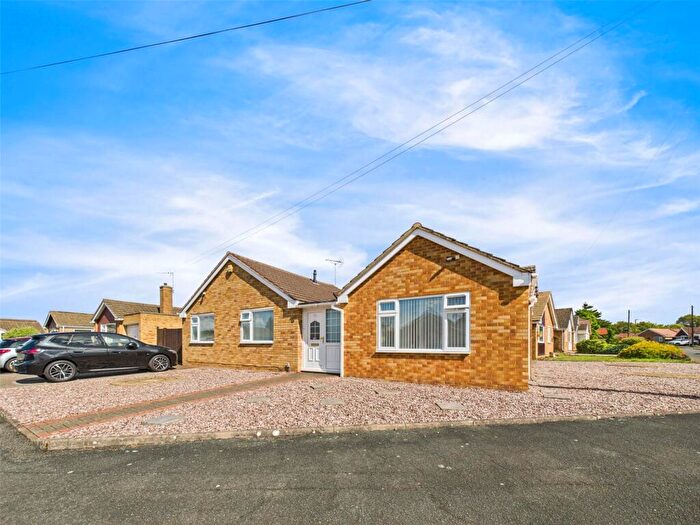 3 Bedroom Bungalow For Sale In Colerne Drive, Hucclecote, Gloucester, Gloucestershire, GL3