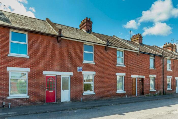 2 Bedroom Property To Rent In Salisbury, Wiltshire, SP2