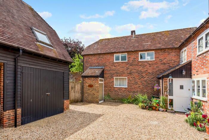 2 Bedroom House To Rent In High Street East Ilsley, RG20