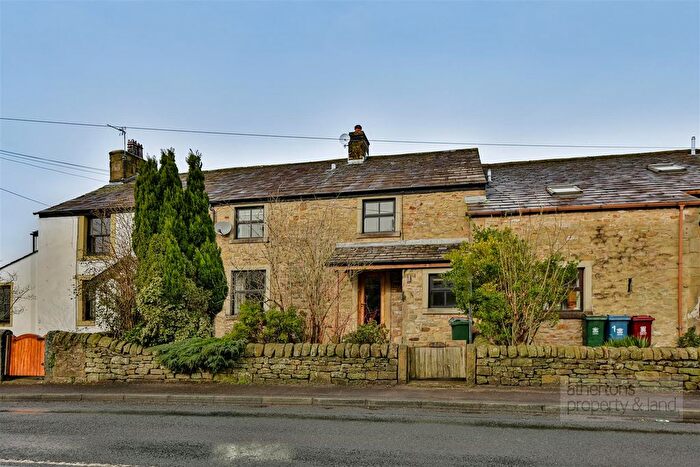 3 Bedroom Cottage For Sale In Lower Road, Longridge, Ribble Valley, PR3