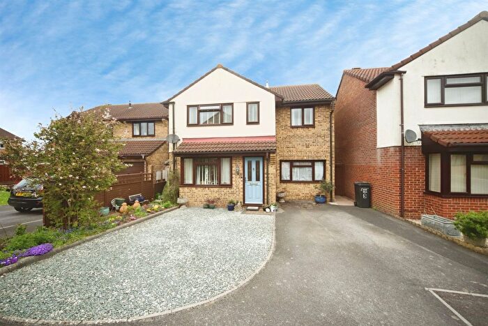 4 Bedroom Detached House For Sale In Parrett Mead, Taunton, TA1