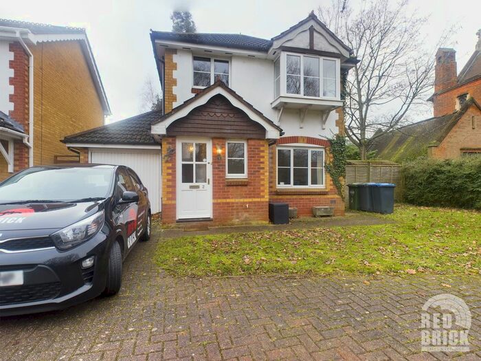 3 Bedroom Detached House To Rent In Curie Close, Rugby, Warwickshire, CV21