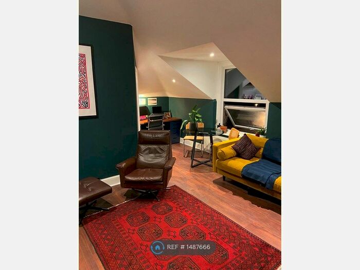 1 Bedroom Flat To Rent In Mattock Lane, London, W13