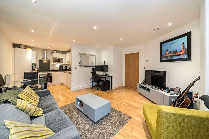 1 Bedroom Flat For Sale In Dowells Street, London, SE10