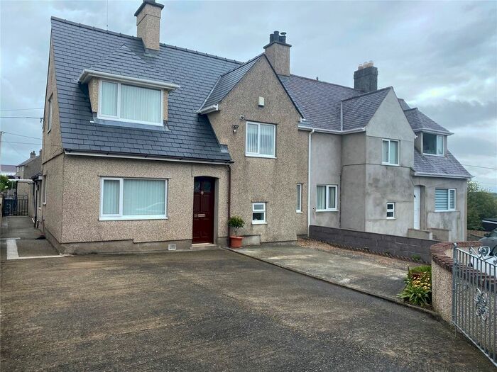 3 Bedroom Semi-Detached House For Sale In Rhosmeirch, Llangefni, Rhosmeirch, Anglesey, LL77