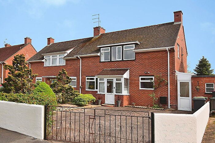 3 Bedroom Semi-Detached House For Sale In Seabrook Avenue, Countess Wear, Exeter, EX2